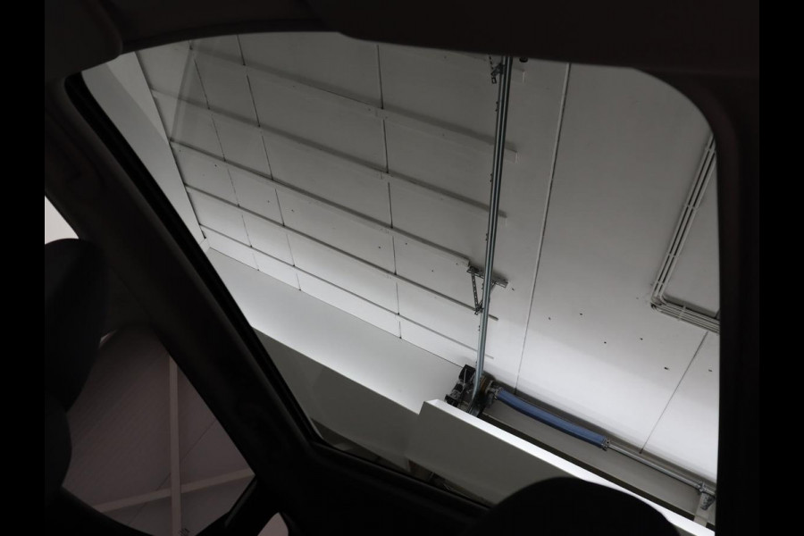Nissan QASHQAI 1.3 DIG-T Business Edition | Panoramadak | Stoelverwarming | Trekhaak | Adaptive cruise | Leder | 360 Camera | Carplay | Keyless | Navigatie | Full LED | Side Assist | Elektrische stoelen