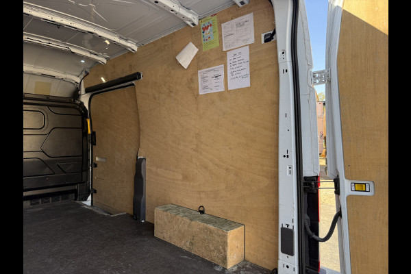 Ford E-Transit 68kWh 184PK L3H3 317km WLTP 96,3% (SOH) BEV Snelladen Camera Cruise control Climate control Carplay Navigatie Laadkabel Parkeersensoren