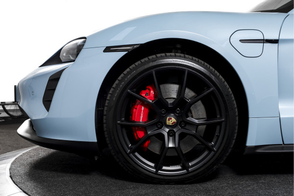 Porsche Taycan Sport Turismo GTS 93 kWh | SOH 95% | Sport Chrono | Pano | Luchtvering | Bose | ACC | 360 Camera | Stoel-+Stuuverw. | RS Spyder velgen 21" |
