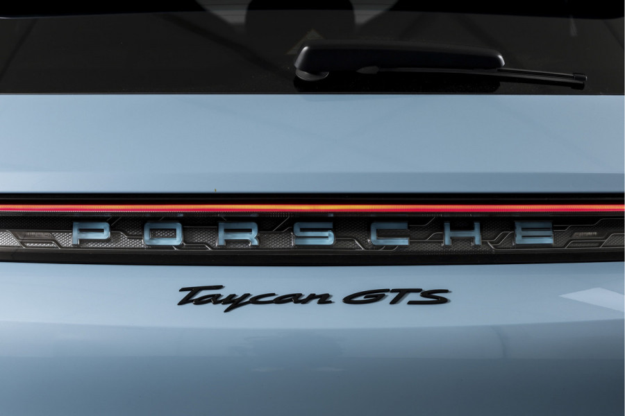 Porsche Taycan Sport Turismo GTS 93 kWh | SOH 95% | Sport Chrono | Pano | Luchtvering | Bose | ACC | 360 Camera | Stoel-+Stuuverw. | RS Spyder velgen 21" |