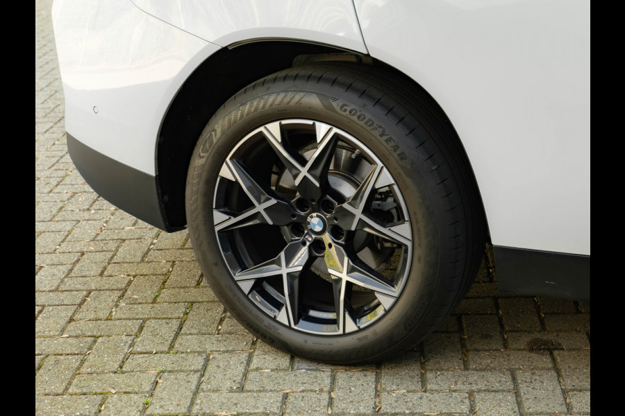 BMW X3 30e xDrive - Trekhaak - Active Cruise - Head-up - 360° Camera