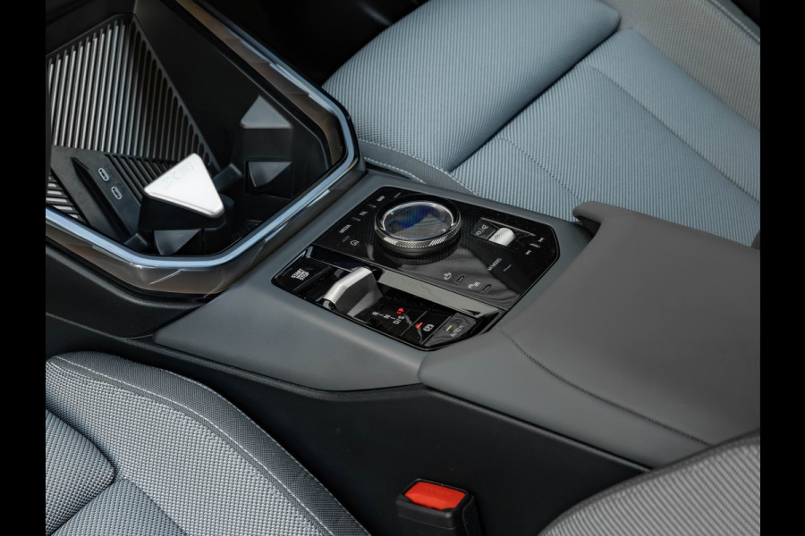BMW X3 30e xDrive - Trekhaak - Active Cruise - Head-up - 360° Camera