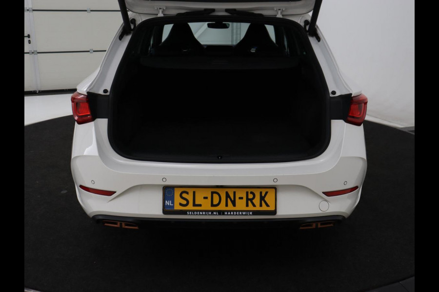 CUPRA Leon 1.4 eHybrid VZ | SOH 90,7% | 245pk | Stoelverwarming | Adaptive cruise | Camera | Carplay | Navigatie | Sfeerverlichting | Full LED | Sportstoelen | Keyless | PHEV | Plug In