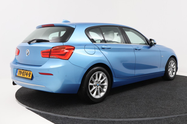 BMW 1-serie 118i Executive (STOELVERWARMING, CAMERA, NAVIGATIE, CRUISE CONTROL, PARKEERSENSOREN, DEALER ONDERHOUDEN)