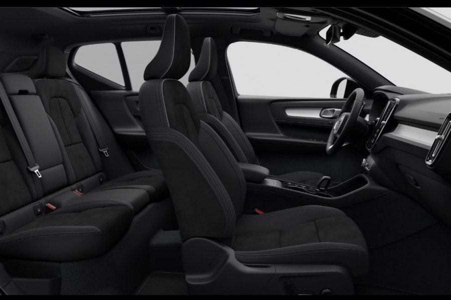 Volvo XC40 B4 211PK Automaat Plus Black Edition Panoramadak / Adaptieve cruise control / Alcantara bekleding / 360 Camera met sensoren / Harman kardon audio / BLIS / elektrische achterklep / Stoel - en stuurwielverwarming