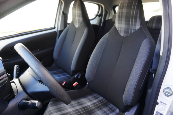 Peugeot 108 1.0 e-VTi Premium/Dealeronderhouden/1e Eigenaar/ All-Season banden.