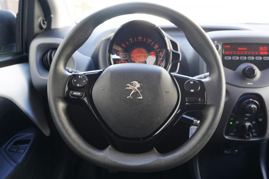 Peugeot 108 1.0 e-VTi Premium/Dealeronderhouden/1e Eigenaar/ All-Season banden.