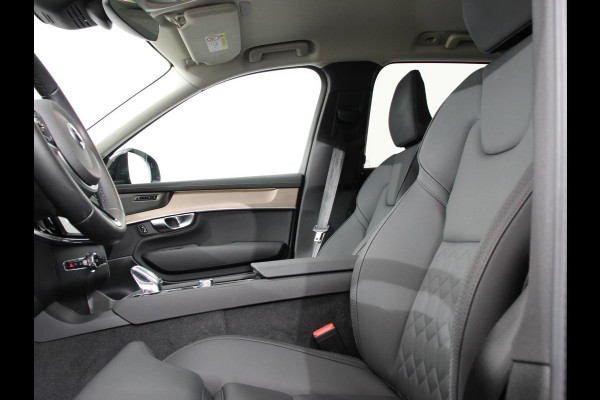 Volvo XC90 2.0 T8 Plug-in hybrid AWD Plus Dark 7 persoons DEMO Navigatie Apple Carplay/Android Auto 360 Camera Parkeersensoren Adaptive Cruise Control Full LED Stoel- en stuurverwarming Memory stoelen Climate Control Lichtmetalen velgen