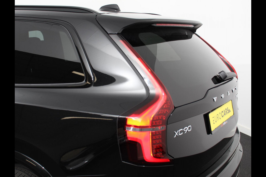 Volvo XC90 2.0 T8 Plug-in hybrid AWD Plus Dark 7 persoons DEMO Navigatie Apple Carplay/Android Auto 360 Camera Parkeersensoren Adaptive Cruise Control Full LED Stoel- en stuurverwarming Memory stoelen Climate Control Lichtmetalen velgen