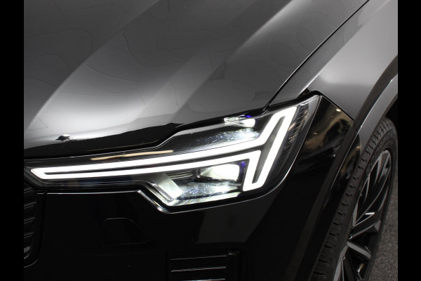 Volvo XC90 2.0 T8 Plug-in hybrid AWD Plus Dark 7 persoons DEMO Navigatie Apple Carplay/Android Auto 360 Camera Parkeersensoren Adaptive Cruise Control Full LED Stoel- en stuurverwarming Memory stoelen Climate Control Lichtmetalen velgen