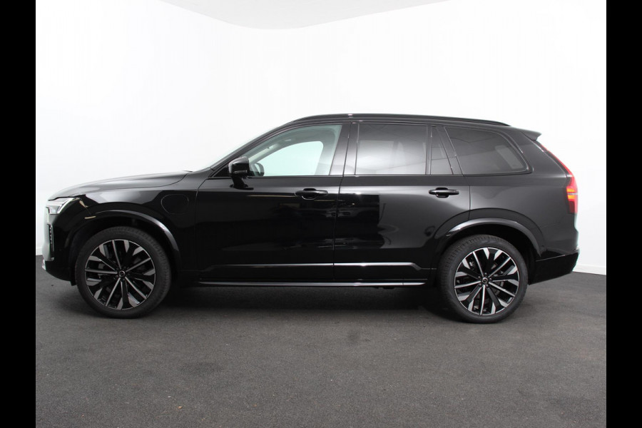 Volvo XC90 2.0 T8 Plug-in hybrid AWD Plus Dark 7 persoons DEMO Navigatie Apple Carplay/Android Auto 360 Camera Parkeersensoren Adaptive Cruise Control Full LED Stoel- en stuurverwarming Memory stoelen Climate Control Lichtmetalen velgen
