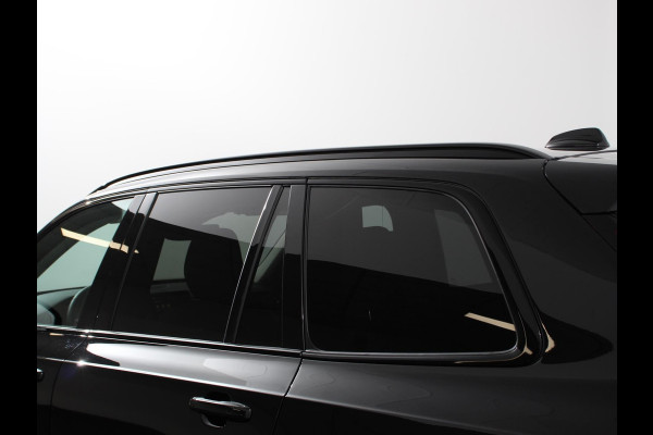 Volvo XC90 2.0 T8 Plug-in hybrid AWD Plus Dark 7 persoons DEMO Navigatie Apple Carplay/Android Auto 360 Camera Parkeersensoren Adaptive Cruise Control Full LED Stoel- en stuurverwarming Memory stoelen Climate Control Lichtmetalen velgen