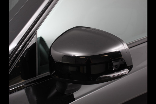 Volvo XC90 2.0 T8 Plug-in hybrid AWD Plus Dark 7 persoons DEMO Navigatie Apple Carplay/Android Auto 360 Camera Parkeersensoren Adaptive Cruise Control Full LED Stoel- en stuurverwarming Memory stoelen Climate Control Lichtmetalen velgen