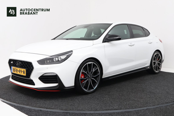 Hyundai i30 Fastback 2.0 T-GDI N2 (STOEL/STUUR VERWARMING, CAMERA, CRUISE CONTROL, ELEKTR STOELEN, PARKEERSENSOREN)