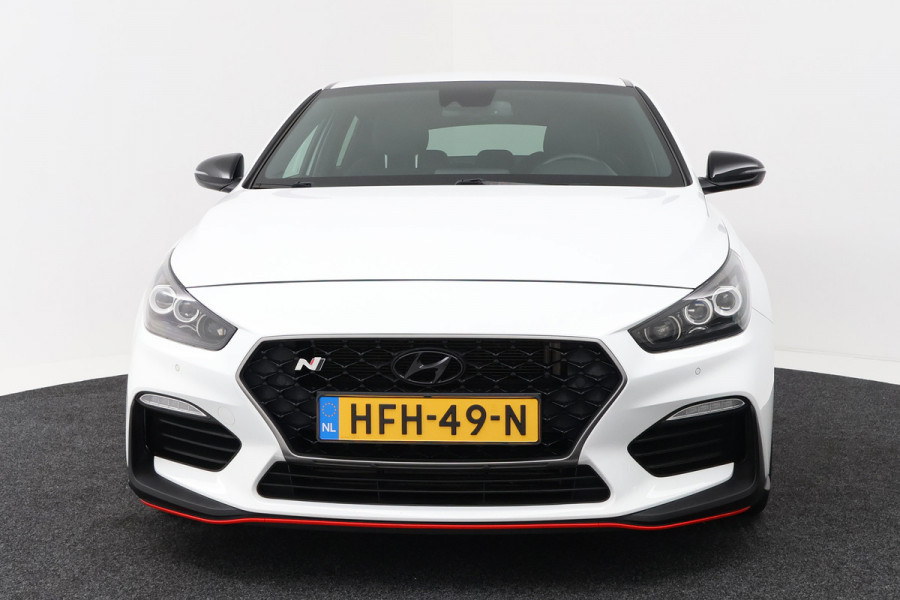 Hyundai i30 Fastback 2.0 T-GDI N2 (STOEL/STUUR VERWARMING, CAMERA, CRUISE CONTROL, ELEKTR STOELEN, PARKEERSENSOREN)