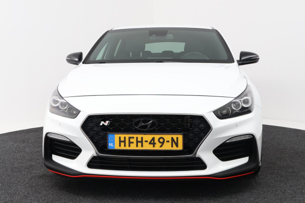 Hyundai i30 Fastback 2.0 T-GDI N2 (STOEL/STUUR VERWARMING, CAMERA, CRUISE CONTROL, ELEKTR STOELEN, PARKEERSENSOREN)