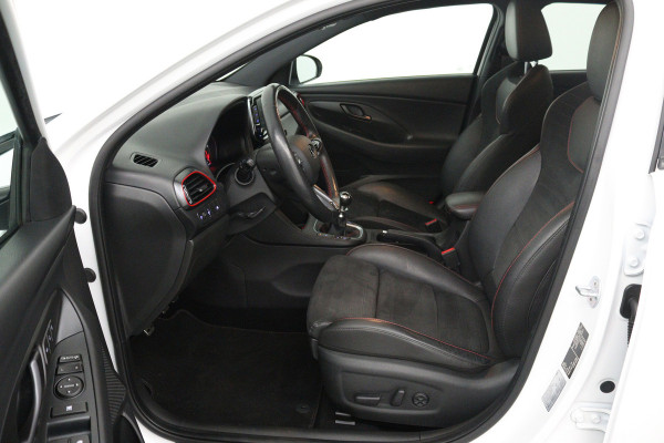 Hyundai i30 Fastback 2.0 T-GDI N2 (STOEL/STUUR VERWARMING, CAMERA, CRUISE CONTROL, ELEKTR STOELEN, PARKEERSENSOREN)