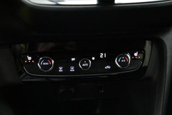 Opel Corsa 1.2 GS Line, Carplay, Stoelverwarming, LED, 17" LM