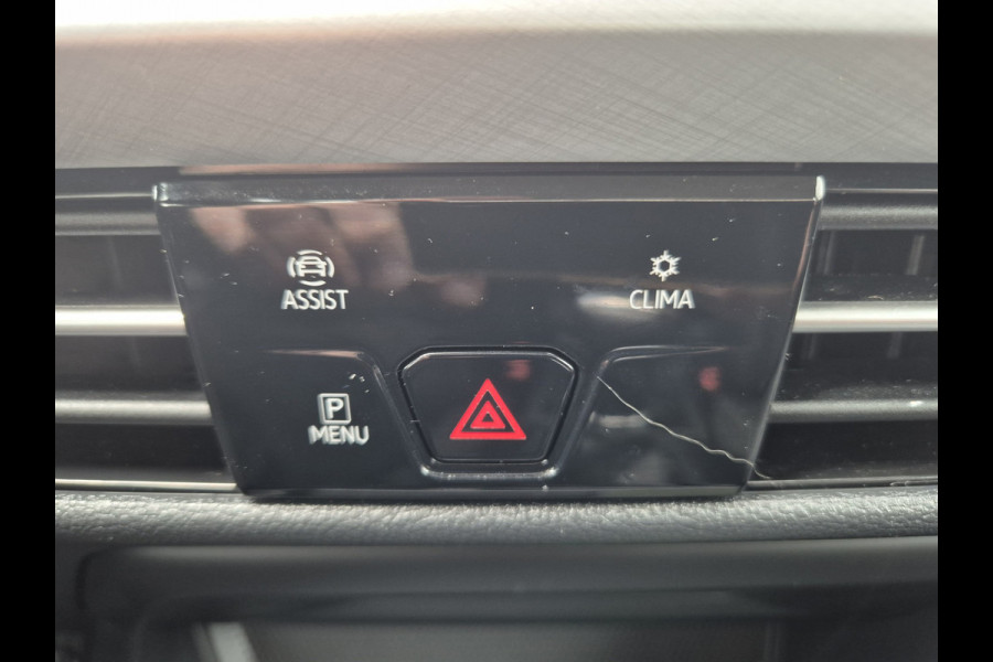 Volkswagen Golf 1.5 TSI Life,Navigatie,Android/Carplay,Lm 18 Inch,Parksensoren,stoelverwarming