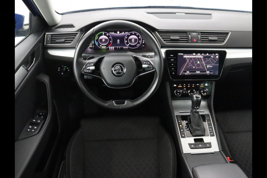 Škoda Superb 1.4 TSI iV Business Edition | SOH 90,7% | Stoelverwarming | Virtual Cockpit | Adaptive cruise | Camera | Carplay | Navigatie | Full LED | Parkeerhulp | PHEV | Plug In