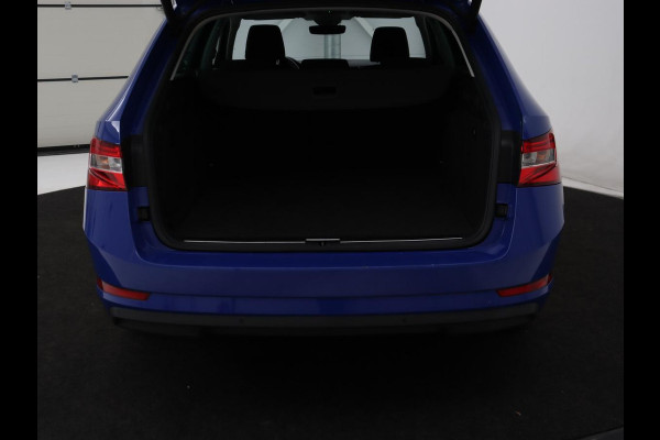 Škoda Superb 1.4 TSI iV Business Edition | SOH 90,7% | Stoelverwarming | Virtual Cockpit | Adaptive cruise | Camera | Carplay | Navigatie | Full LED | Parkeerhulp | PHEV | Plug In