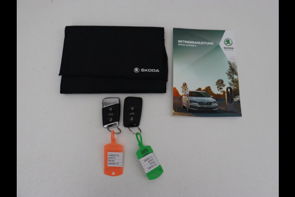 Škoda Superb 1.4 TSI iV Business Edition | SOH 90,7% | Stoelverwarming | Virtual Cockpit | Adaptive cruise | Camera | Carplay | Navigatie | Full LED | Parkeerhulp | PHEV | Plug In
