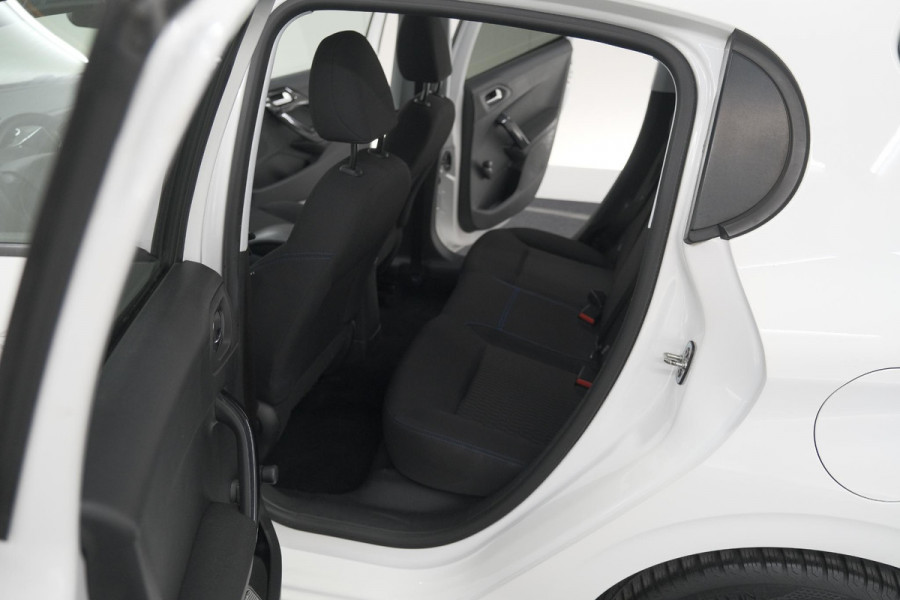 Peugeot 208 PureTech 82 Signature | Parkeersensoren | Apple Carplay | Navigatie