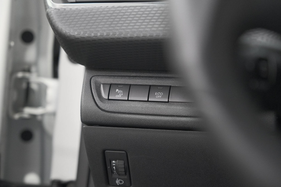 Peugeot 208 PureTech 82 Signature | Parkeersensoren | Apple Carplay | Navigatie