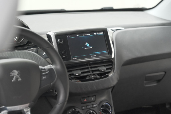 Peugeot 208 PureTech 82 Signature | Parkeersensoren | Apple Carplay | Navigatie