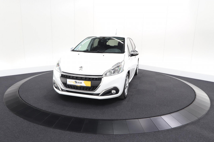 Peugeot 208 PureTech 82 Signature | Parkeersensoren | Apple Carplay | Navigatie