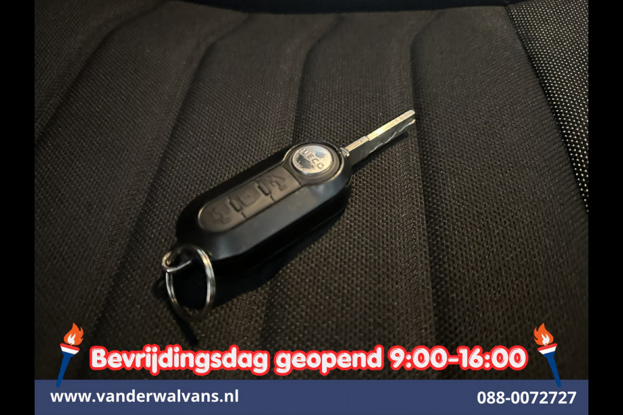 Iveco Daily 35S16 157pk L2H2 Euro6 Airco | Parkeersensoren | 3500kg Trekvermogen Bijrijdersbank