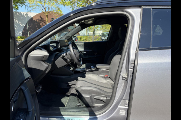 Peugeot e-2008 GT WARMTEPOMP| SOH 96% | ACHTERUITRIJCAMERA| RIJSTROOK-ASSISTENT| APPLE CARPLAY/ ANDROID AUTO| FABRIEKSGARANTIE PEUGEOT TOT 01-2027| 19.440KM!|