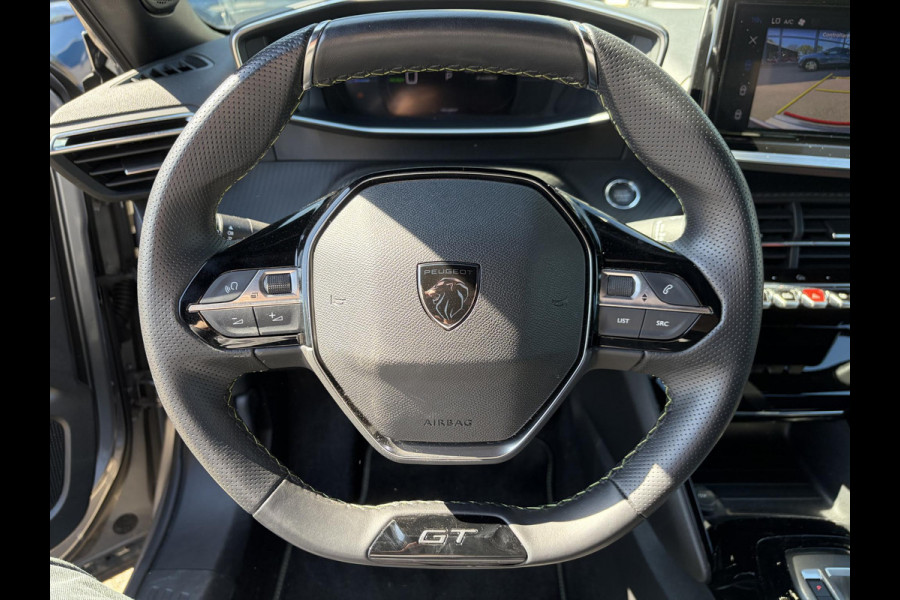 Peugeot e-2008 GT WARMTEPOMP| SOH 96% | ACHTERUITRIJCAMERA| RIJSTROOK-ASSISTENT| APPLE CARPLAY/ ANDROID AUTO| FABRIEKSGARANTIE PEUGEOT TOT 01-2027| 19.440KM!|
