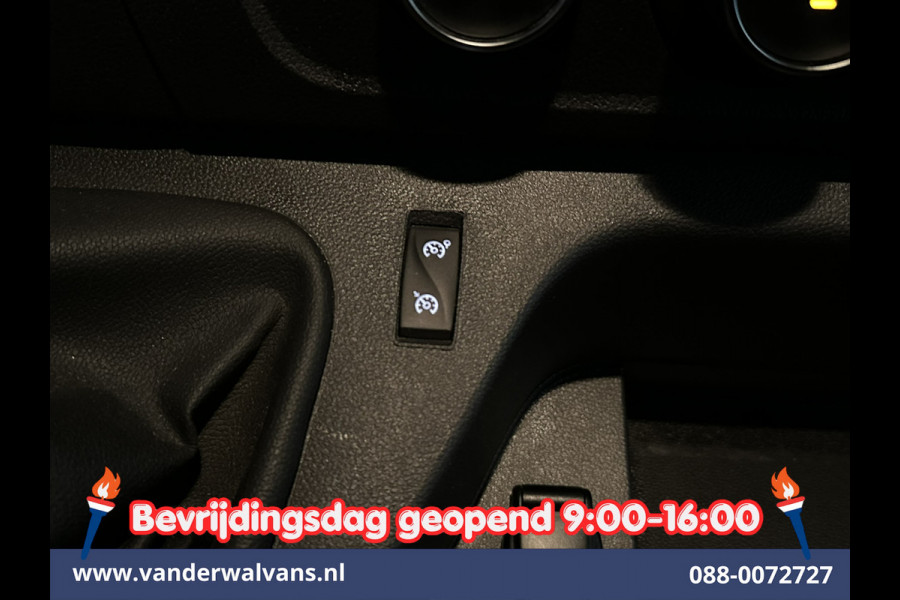 Renault Master 2.3 dCi 146pk Bakwagen 222cm hoog Laadklep Euro6 Airco | Navigatie | Camera | Cruisecontrol Bijrijdersbank