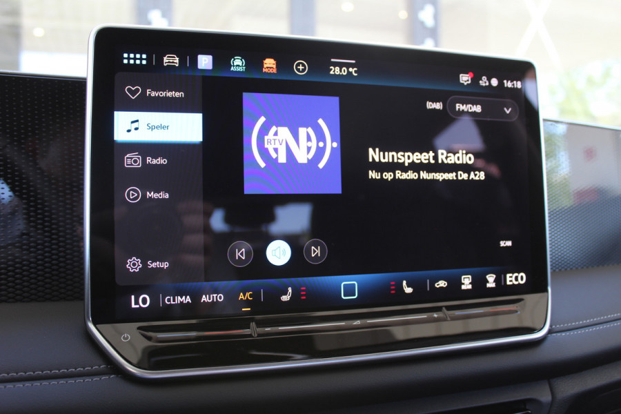 Volkswagen Tiguan 1.5 eHybrid Life | Achteruitrijcamera | Adaptive cruise | Nieuw
