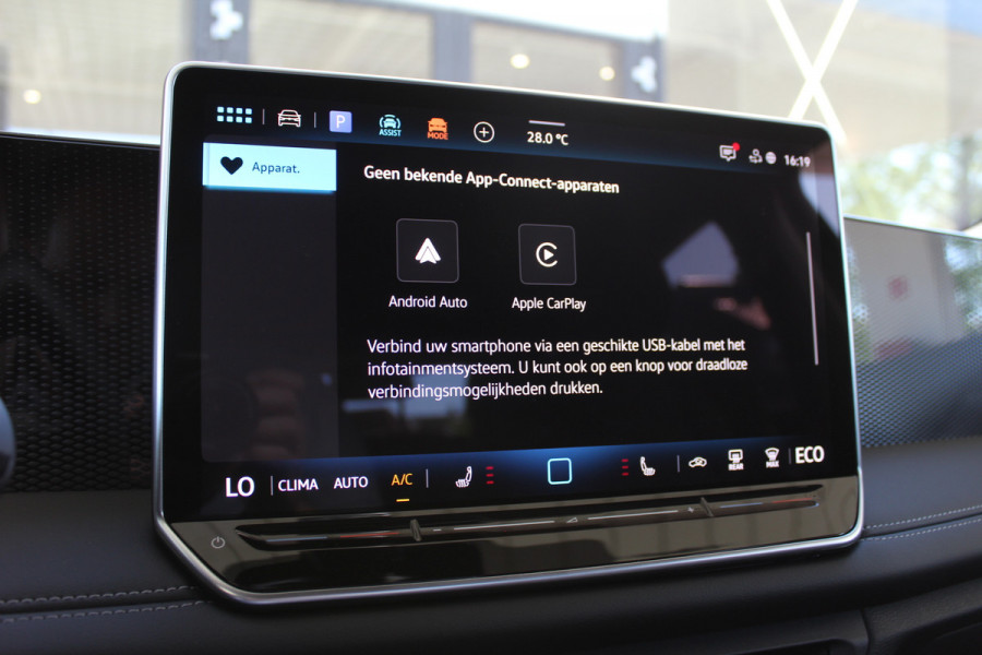 Volkswagen Tiguan 1.5 eHybrid Life | Achteruitrijcamera | Adaptive cruise | Nieuw