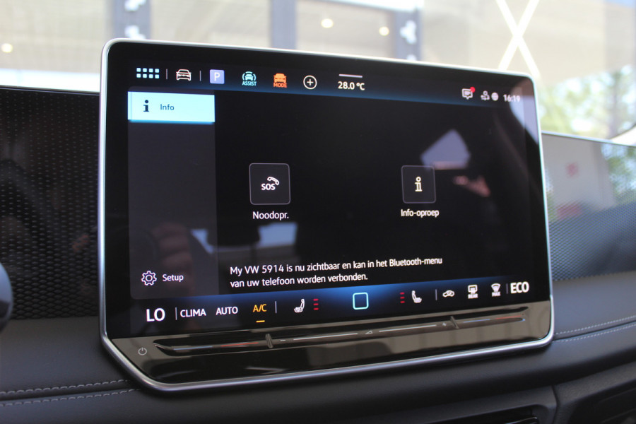 Volkswagen Tiguan 1.5 eHybrid Life | Achteruitrijcamera | Adaptive cruise | Nieuw