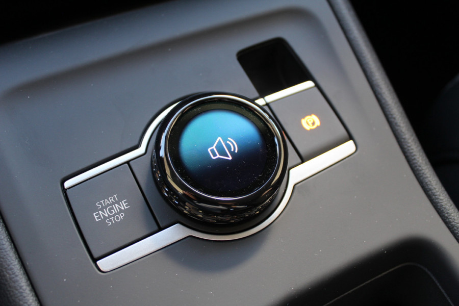 Volkswagen Tiguan 1.5 eHybrid Life | Achteruitrijcamera | Adaptive cruise | Nieuw