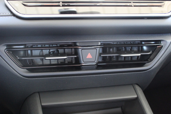 Volkswagen Tiguan 1.5 eHybrid Life | Achteruitrijcamera | Adaptive cruise | Nieuw