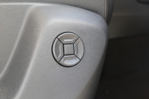 Volkswagen Tiguan 1.5 eHybrid Life | Achteruitrijcamera | Adaptive cruise | Nieuw