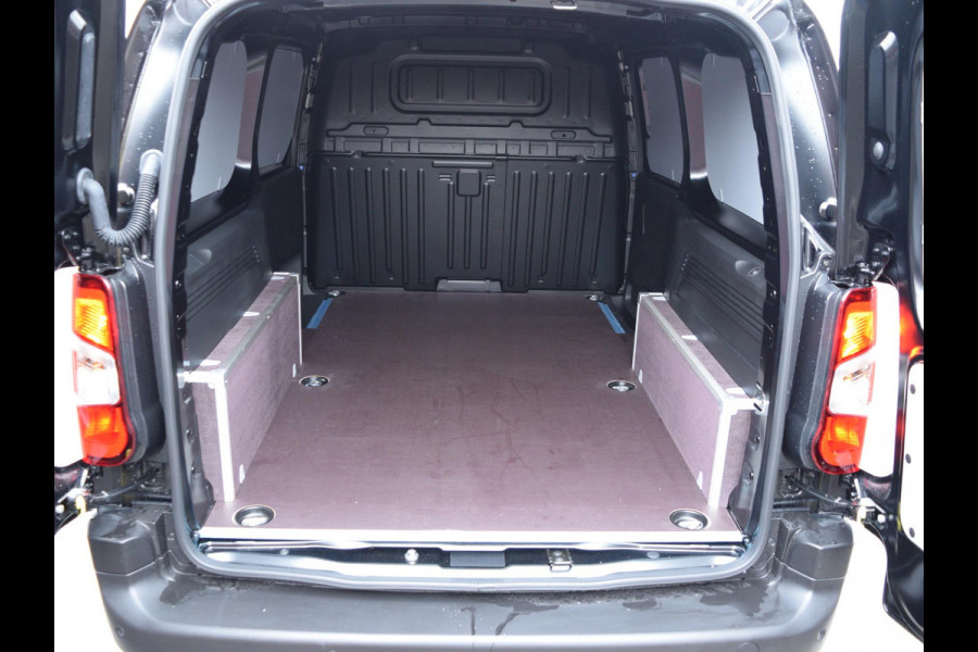 Peugeot e-Partner L2 50 kWh 0% rente | tot 8 jaar garantie | camera | Apple Carplay | laadruimtebetimmering | Comfort stoel | Eco LED koplampen | rijklaarprijs