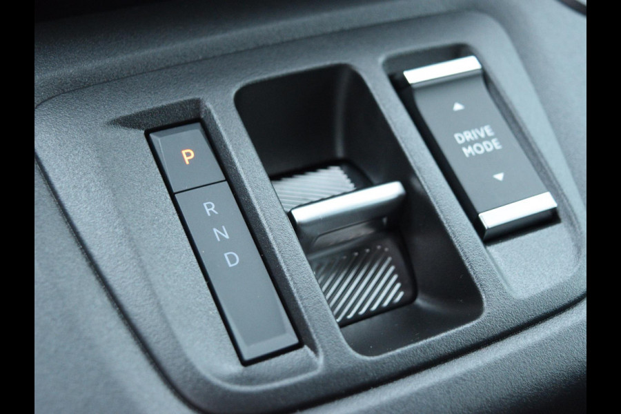 Peugeot e-Partner L2 50 kWh 0% rente | tot 8 jaar garantie | camera | Apple Carplay | laadruimtebetimmering | Comfort stoel | Eco LED koplampen | rijklaarprijs