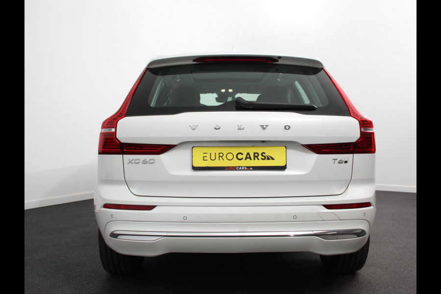 Volvo XC60 2.0 T6 Plug-in hybrid AWD Plus Bright 398pk Full LED Adaptive Cruise Control + Pilot Assist Parkeersensoren V&A+ camera Panaroma dak
