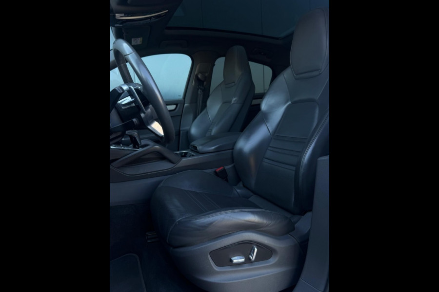 Porsche Cayenne Coupé 3.0 V6 FULL PANO 360 CAMERA LEDER LED CLIMATE PDC NAVI