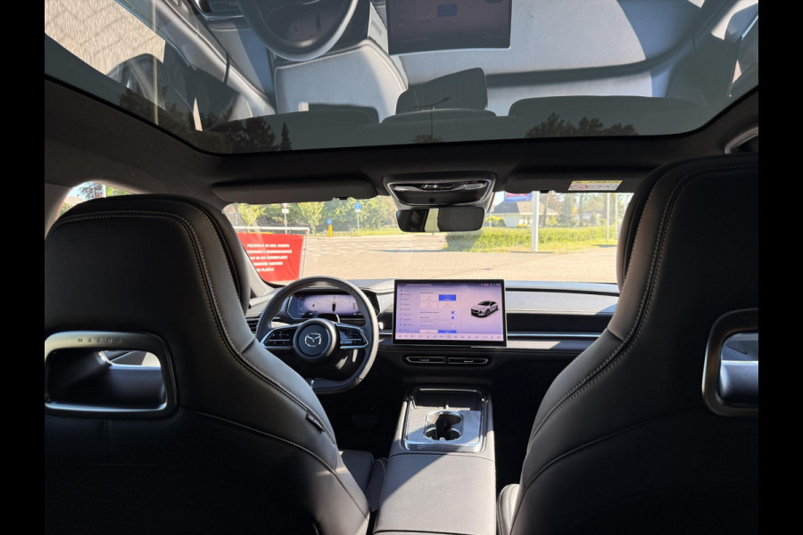 Mazda 6e Takumi 68.8 kWh 4-SEIZOENSBANDEN | NIEUWSTAAT |