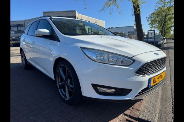Ford FOCUS Wagon 1.0 Lease Edition Airco,Cruisecontrol,Navigatie,Camera