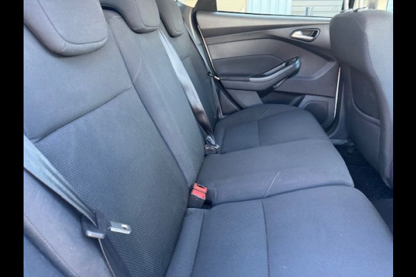 Ford FOCUS Wagon 1.0 Lease Edition Airco,Cruisecontrol,Navigatie,Camera