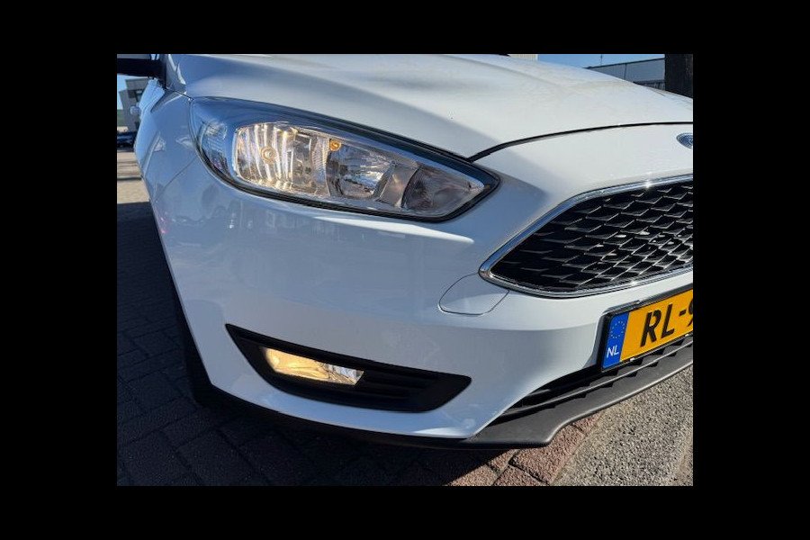 Ford FOCUS Wagon 1.0 Lease Edition Airco,Cruisecontrol,Navigatie,Camera