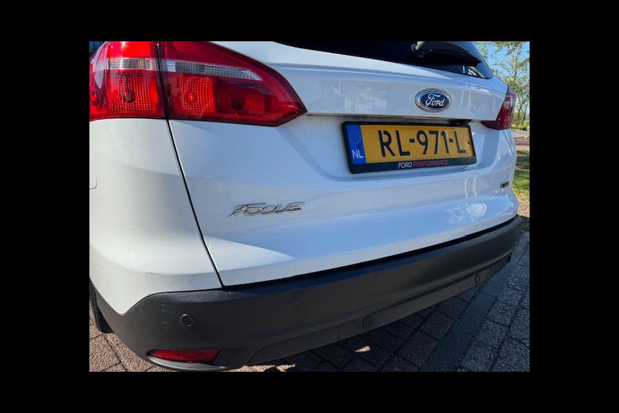 Ford FOCUS Wagon 1.0 Lease Edition Airco,Cruisecontrol,Navigatie,Camera