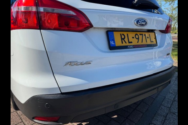 Ford FOCUS Wagon 1.0 Lease Edition Airco,Cruisecontrol,Navigatie,Camera